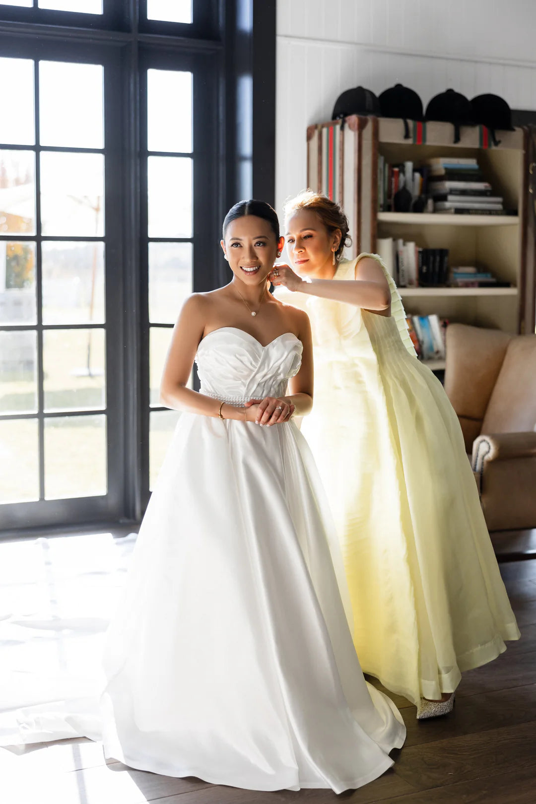 Arrive with a vision. Leave with your gown.